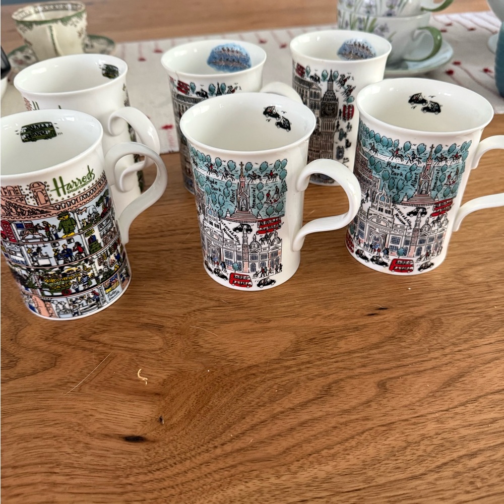 Harrods Multicolor Illustrated Mugs Set